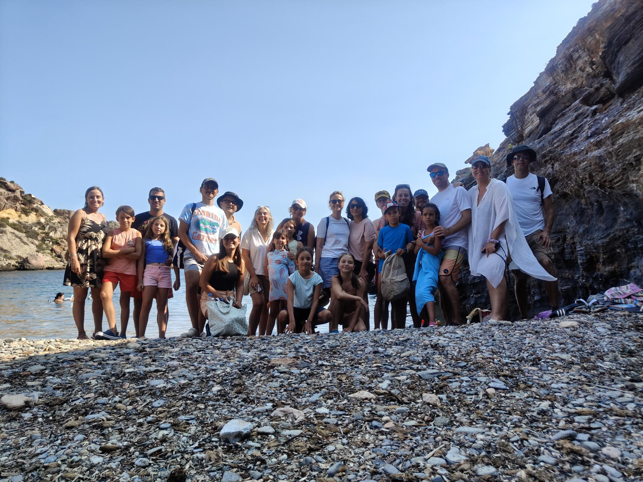 Science citizens gathered at the beach after playing with the COSEA app.
